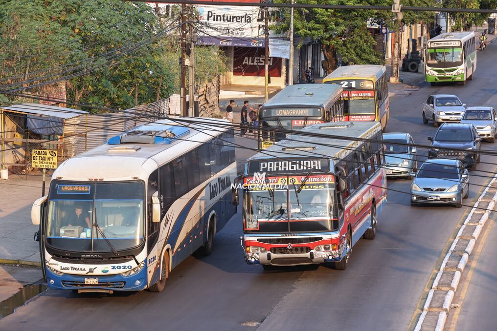 Transportistas reclaman el retraso de dos meses en el pago de subsidios y emplazan al Gobierno advirtiendo sobre "drásticas medidas". Foto: Matías Amarilla