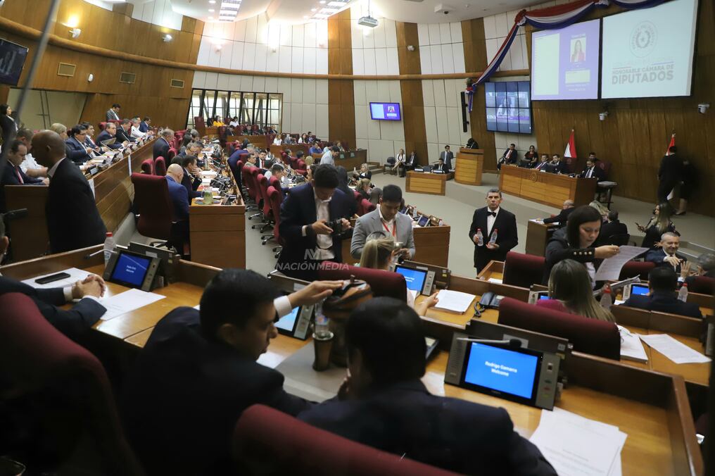 El diputado Pedro Gómez consideró que se pueden lograr factores incluso más abarcantes sobre la problemática de inundaciones, si se incluye en las gestiones al MOPC. Foto: Roberto Zarza