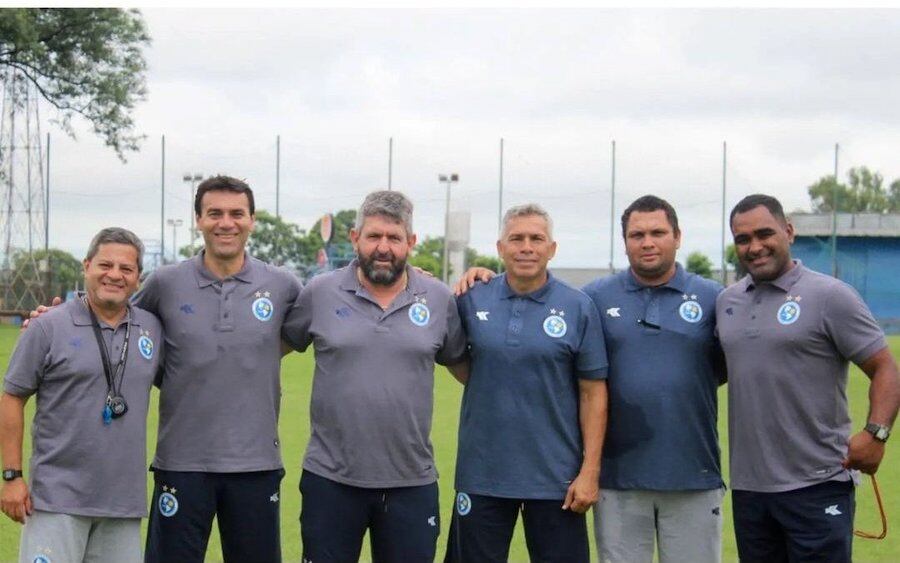 El nuevo cuerpo técnico de Sol ya fue presentado.FOTO: CLUB SOL DE AMÉRICA