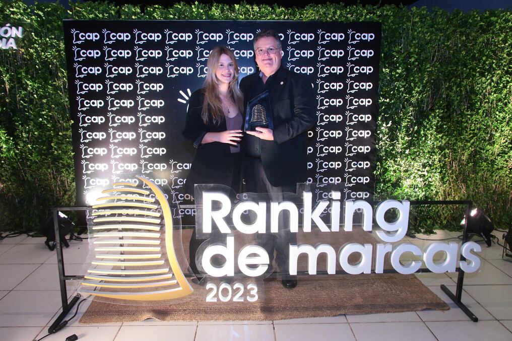 El Estudio Aduanero Andrada Nogués obtuvo por primera vez el reconocimiento otorgado por el Ranking de Marcas de la Cámara Paraguaya de Anunciantes en la categoría de servicio de despacho aduanero. Foto: Eduardo Velázquez