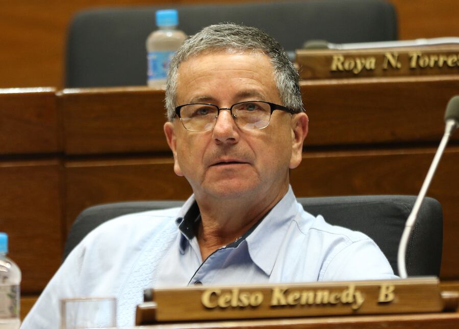 El diputado liberal Celso Kennedy afirmó que el PLRA necesita ser rescatado, recurriendo a su autoridad más relevante que es la Convención. Foto: Archivo
