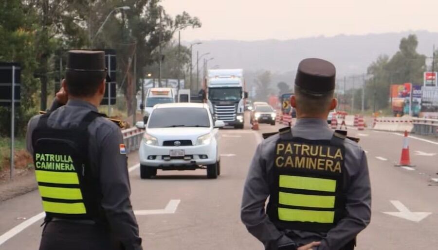 La Patrulla Caminera informó que la falta de luces encendidas constituye una de las faltas más comunes detectadas en los controles de rutas. Foto: Archivo