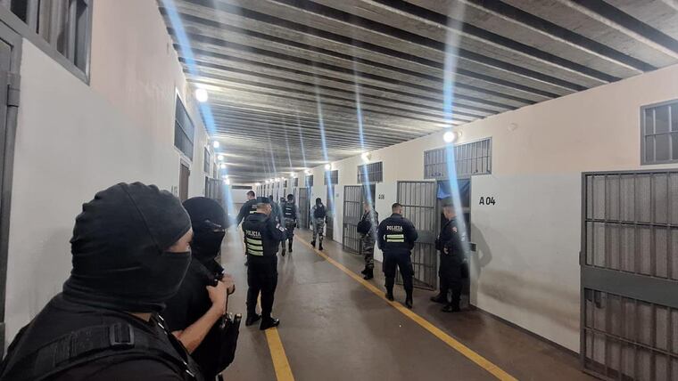 Los intervinientes descartaron la existencia de objetos prohibidos.