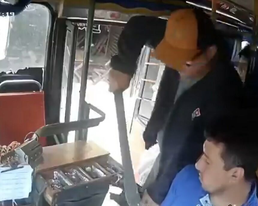 El hombre fue identificado como Juan Romero, de 36 años, quien cuenta con orden de captura por un homicidio, y además tiene un frondoso antecedente por hechos de hurto y robos. Foto: Gentileza 