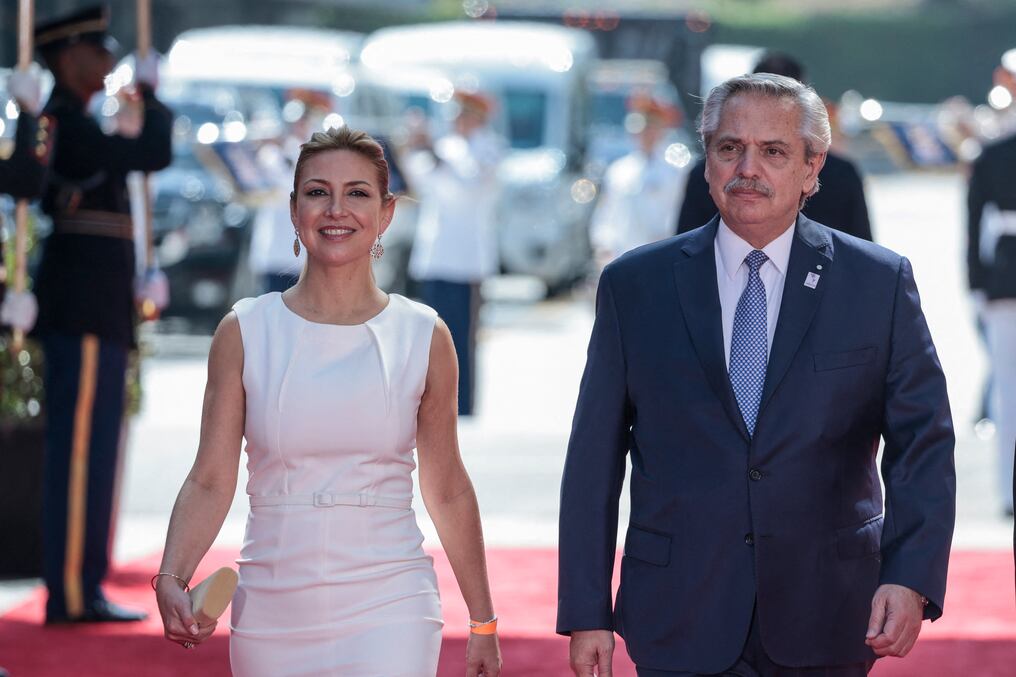 El expresidente argentino, Alberto Fernández, fue denunciado por violencia de género por su exmujer Fabiola Yáñez. Foto: AFP