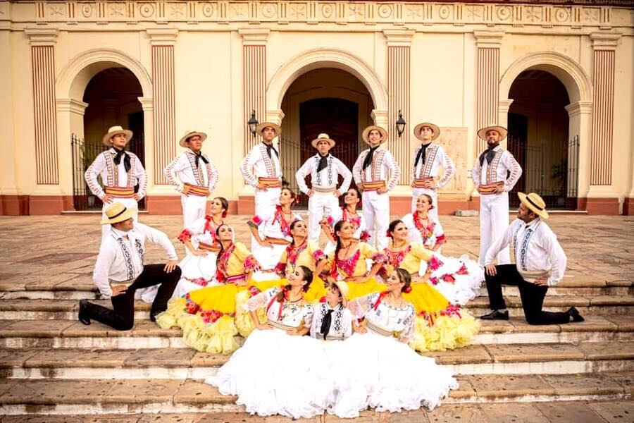 La danza paraguaya tiene su espacio en el Municipal