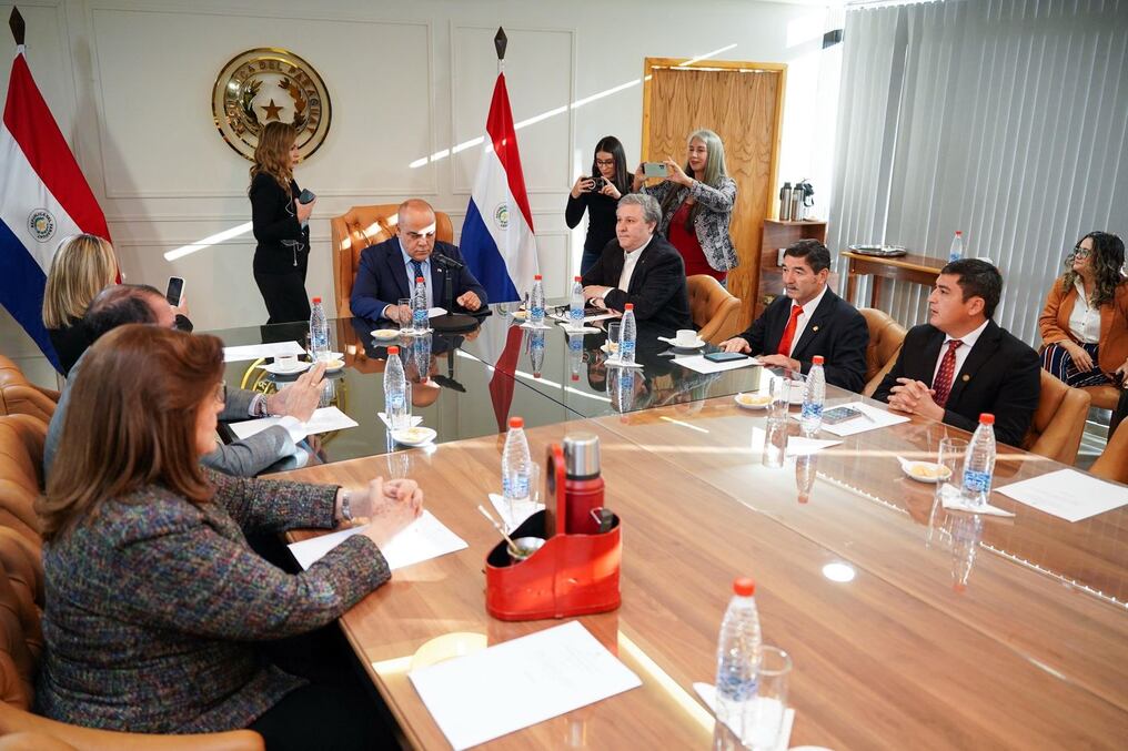 La reunión entre los integrantes de la comisión parlamentaria y los ministros de la Corte fue fijada para el próximo lunes 19 de mayo. Foto: Gentileza