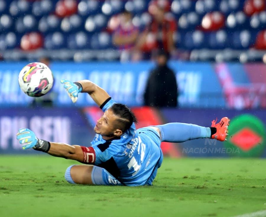 Jorge Chena es el arquero del Atlético Tembetary.FOTO: MARIANA DÍAZ