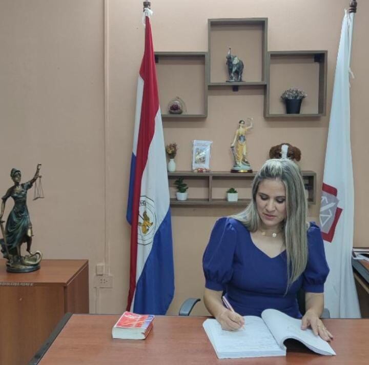 La fiscala Viviana Sánchez presentó acusación contra un hombre por violencia familiar contra su expareja. El proceso surgió a raíz de una denuncia presentada por una mujer por haber sido, supuestamente, salvajemente golpeada. Foto: Gentileza