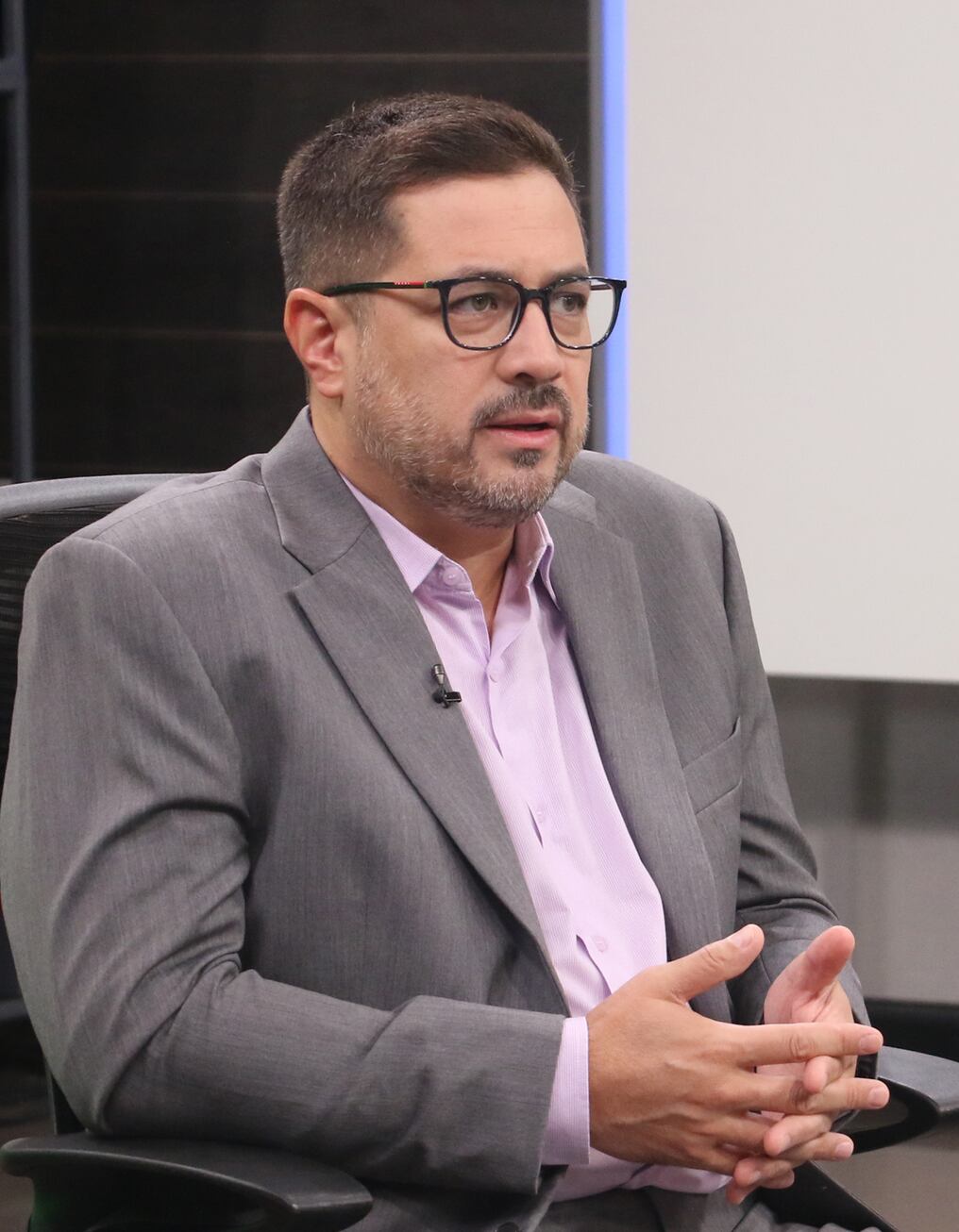 Pedro Ovelar aclaró que nunca denunciaron a periodistas. “En ningún momento denunciamos periodistas, ni dijimos que tienen la obligación de callarse, ni los amedrentamos, tampoco dijimos que cometieron un ilícito”, remarcó el profesional del derecho. Foto: Archivo