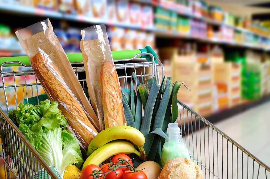 El costo de vida se situó en 5,1% en mayo, según informó el BCP, una leve baja respecto a abril, verificada gracias a menores precios en los combustibles. Foto: Ilustrativa