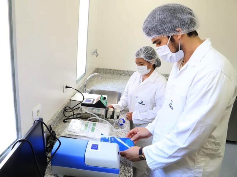 La inspección consiste en tomas de muestras y tests rápidos. Foto: Archivo