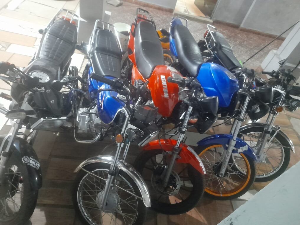 Fueron retenidas 12 motocicletas y se detectaron 6 personas conduciendo bajo los efectos del alcohol. Foto: @policia_py