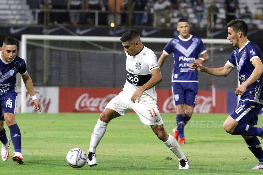 Marcos Gómez, de Olimpia, es uno de los futbolistas citados por el técnico Carlos Jara Saguier.FOTO: @NÉSTOR SOTO