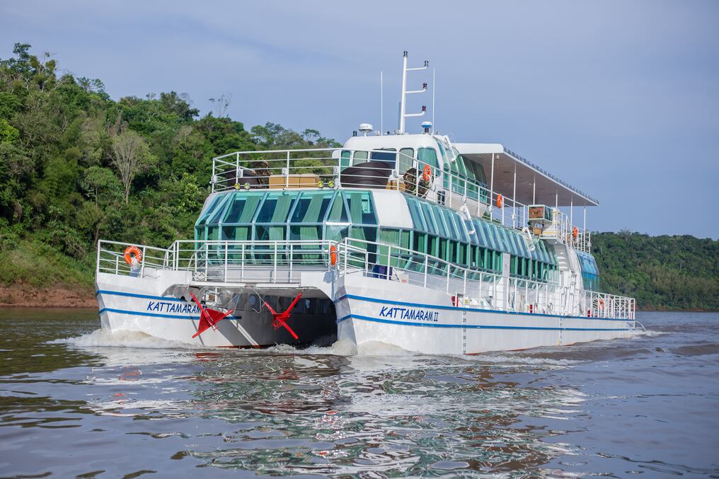 La empresa prevé invertir USD 5 millones en la construcción de un catamarán con capacidad para 250 pasajeros y tres lanchas. Foto: Ilustrativa