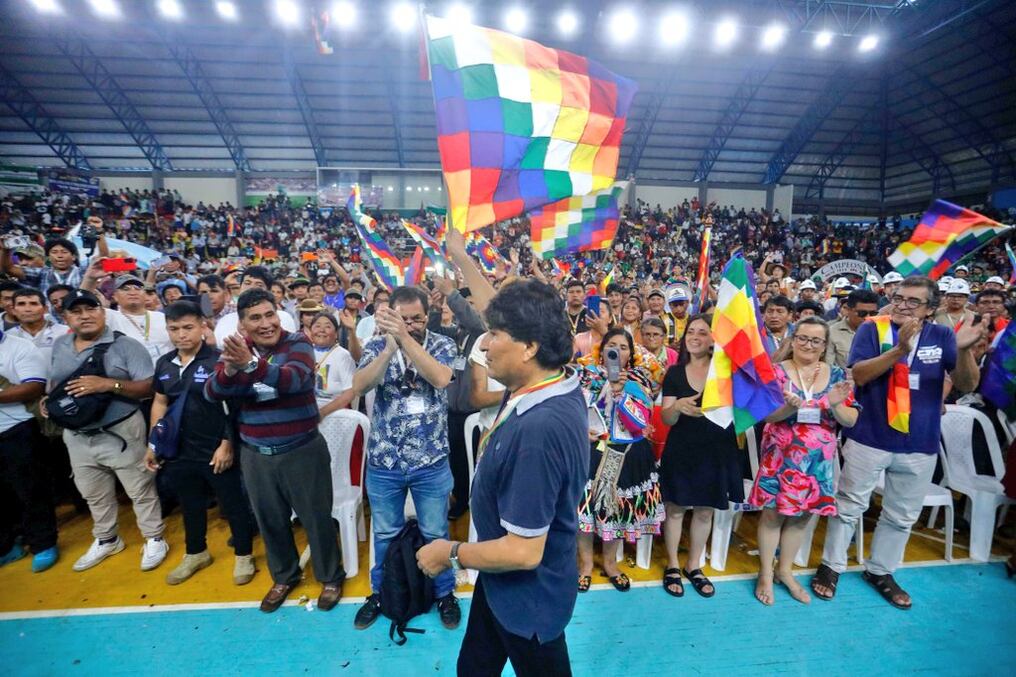 “Tenemos sigla, colores de nuestra bandera, estatutos y visión de país”, compartió el exmandatario en redes sociales. Foto: @evoespueblo