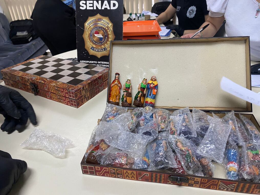 La droga que estaba dentro de las piezas de ajedrez tenía como destino Europa. Foto: Gentileza