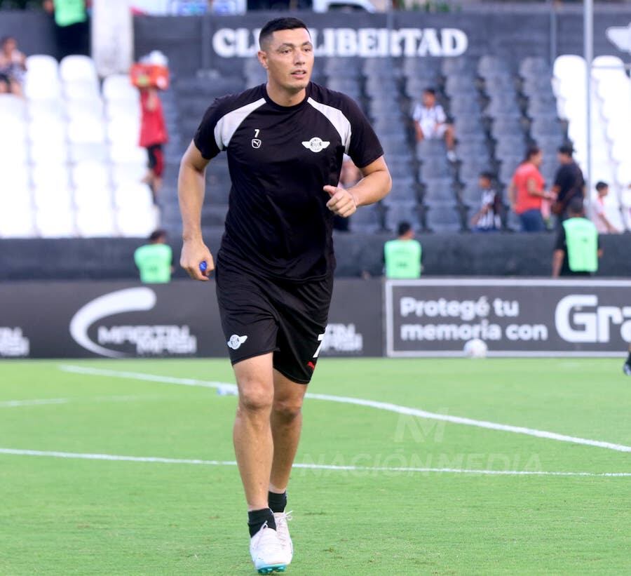 Óscar “Tacuara” Cardozo, goleador de Libertad.FOTO: EDUARDO VELÁZQUEZ