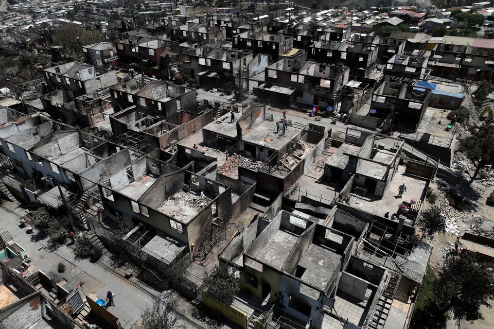 En febrero pasado, de siniestro provocó 137 muertes y 16.000 damnificados, según cifras oficiales de Chile. Foto: AFP