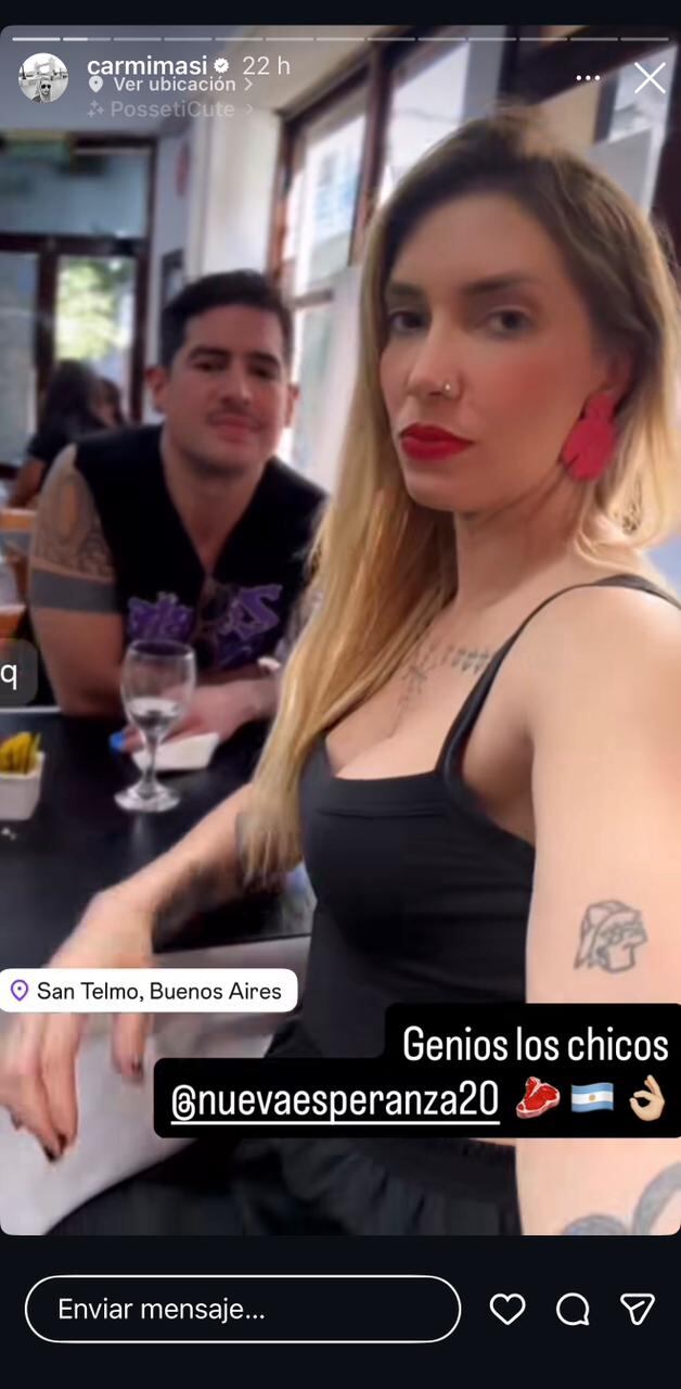 Carmiña Masi junto a su novio, Marcos Viveros, en Argentina.
