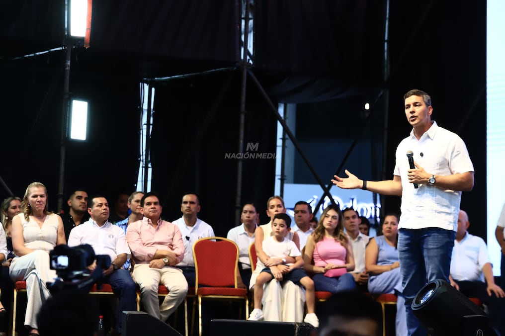 La ceremonia reunió a autoridades nacionales, líderes culturales, emprendedores locales y una multitud de ciudadanos, quienes destacaron el compromiso del Gobierno del Paraguay con la revitalización urbana y patrimonial de Asunción. Foto: Cristóbal Núñez