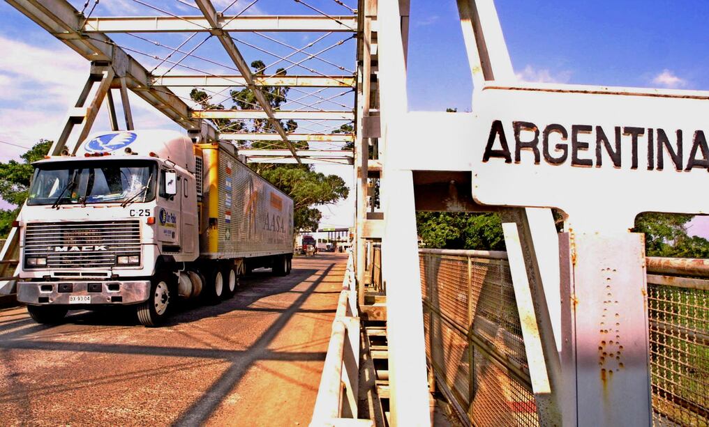 Desde la Cámara Nacional de Comercio y Servicios del Paraguay (CNCS), Ernesto Figueredo considera las expectativas hacia el futuro gobierno de Argentina. Foto: AFP