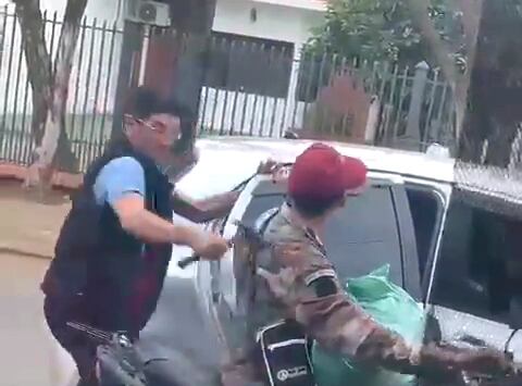 El hombre que recibió los martillazos realizó la denuncia en la comisaría jurisdiccional y ahora se encuentra a cargo del Ministerio Público. Foto: Captura de video
