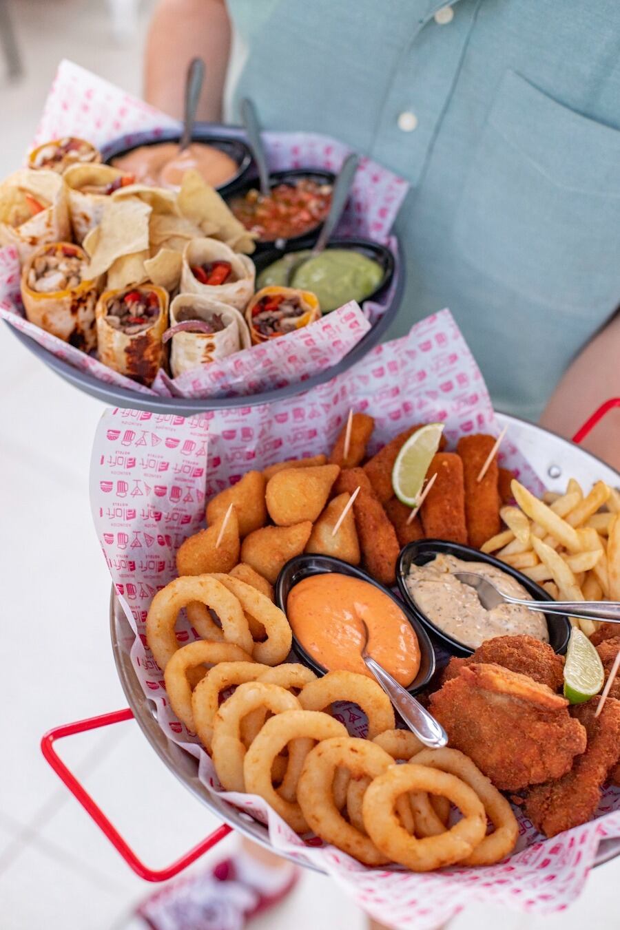 La promo combina descanso, gastronomía y experiencias urbanas en el corazón de la capital.