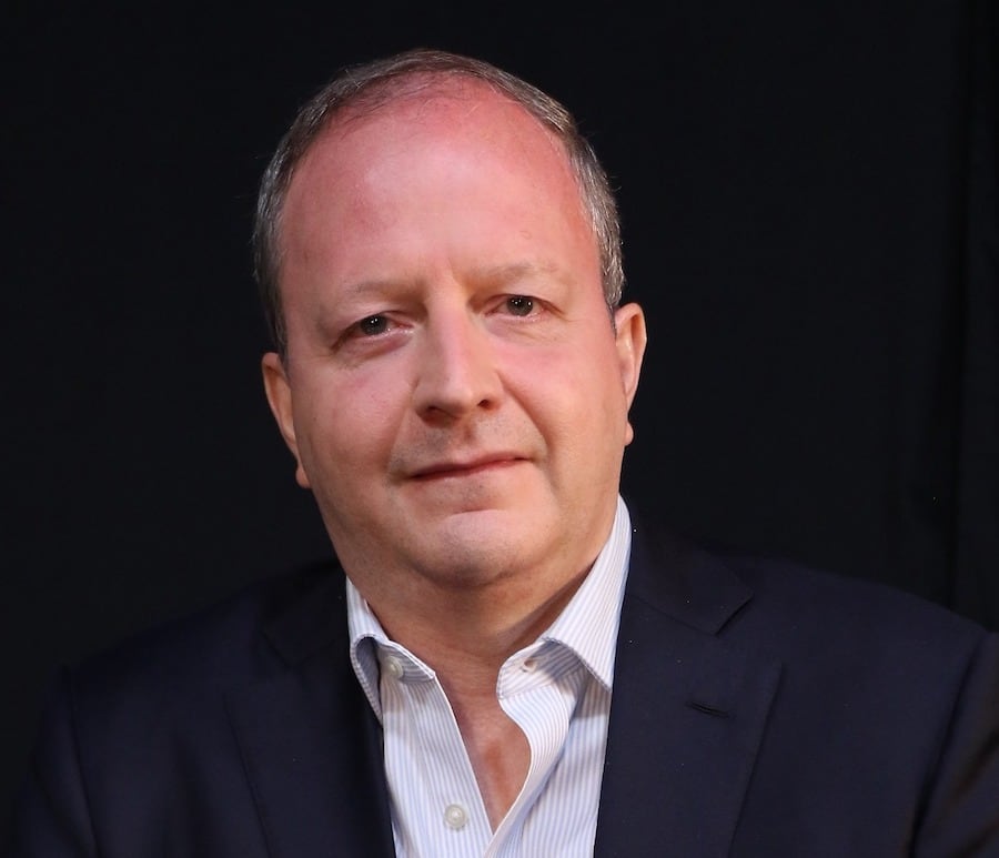 El medio de comunicación argentino Clarín se hizo eco del destaque realizado por la revista internacional al ministro de Economía y Finanzas, Carlos Fernández Valdovinos. Foto: Archivo