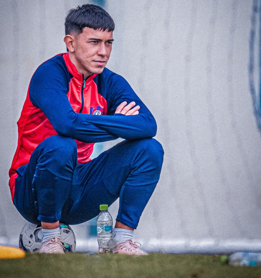 Gabriel Aguayo, juvenil figura de Cerro, que reemplazará a Cecilio Domínguez en el duelo ante Paranaense.FOTO: CLUB CERRO PORTEÑO