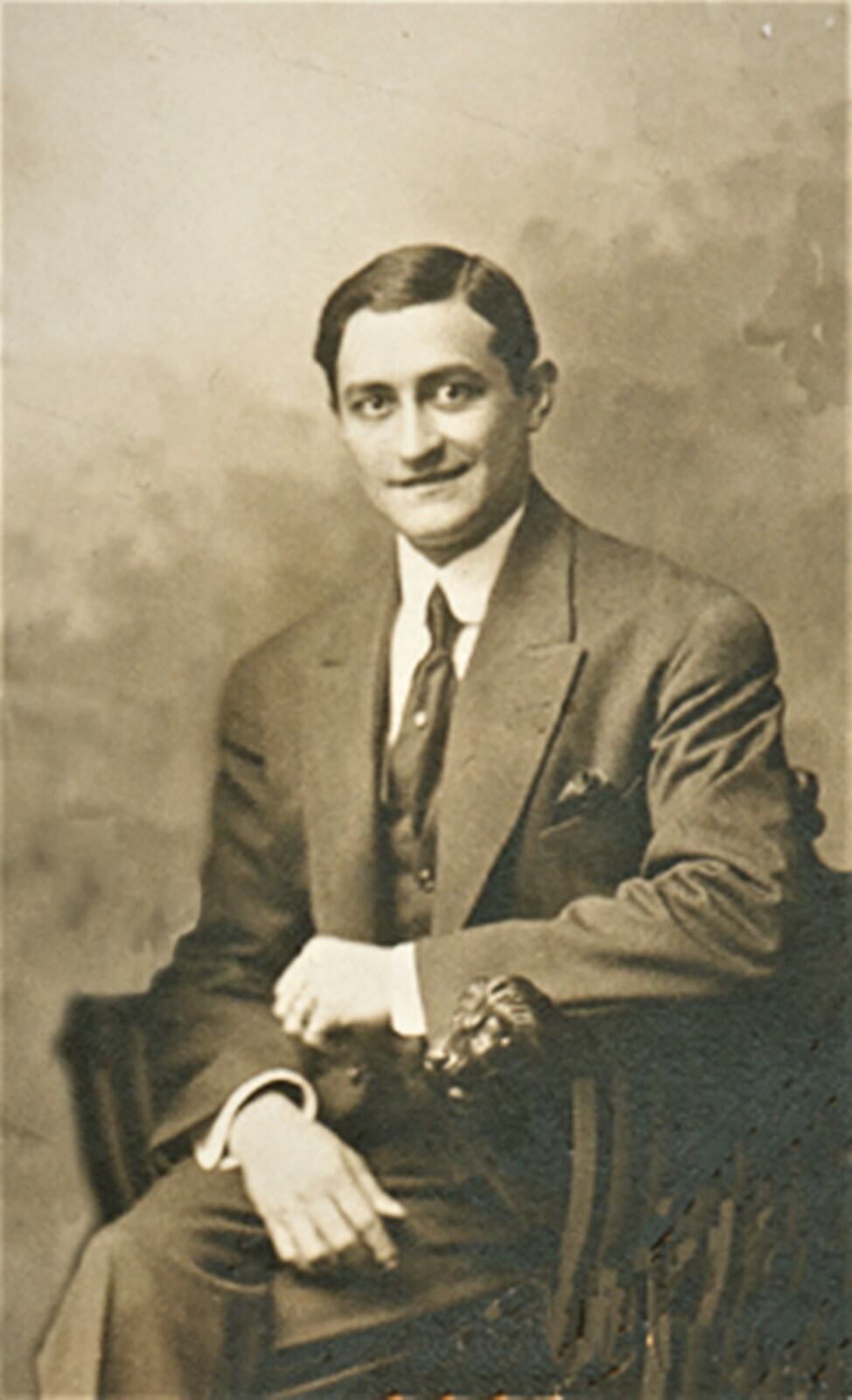  Pettirossi partió para Francia el 4 de octubre de 1912 y una vez allá, ingresó como alumno en la Escuela de Aviación Deperdussin en Reims. Foto: Antonio Luis Sapienza