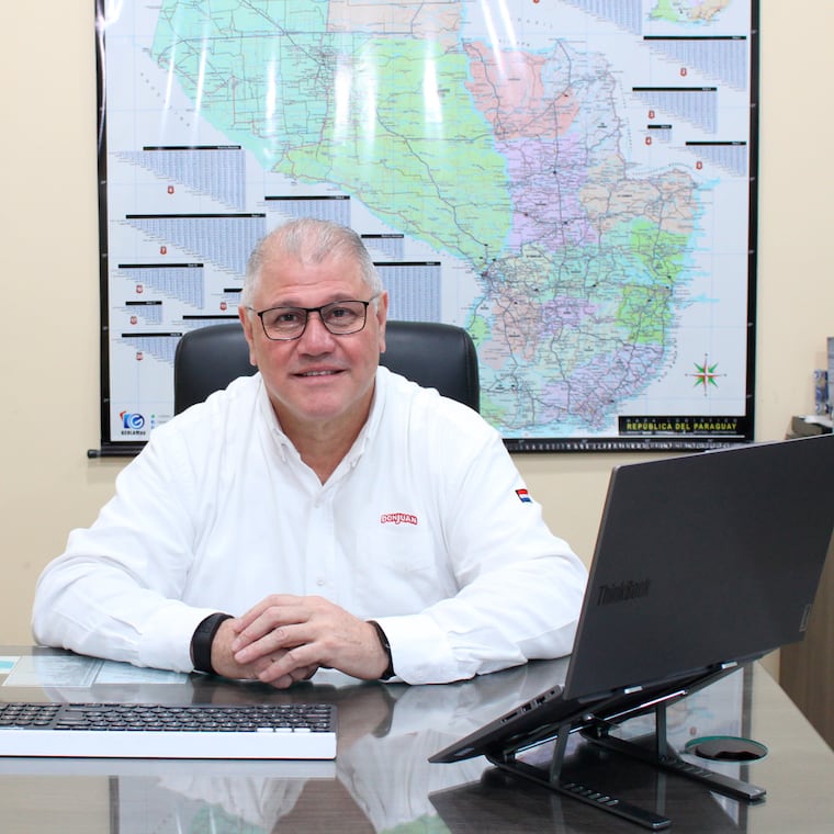 Héctor Segovia, gerente comercial de Pollos Don Juan, destacó que la firma atiende al 20 % del mercado y apunta a continuar por la senda del crecimiento. Foto: Gentileza
