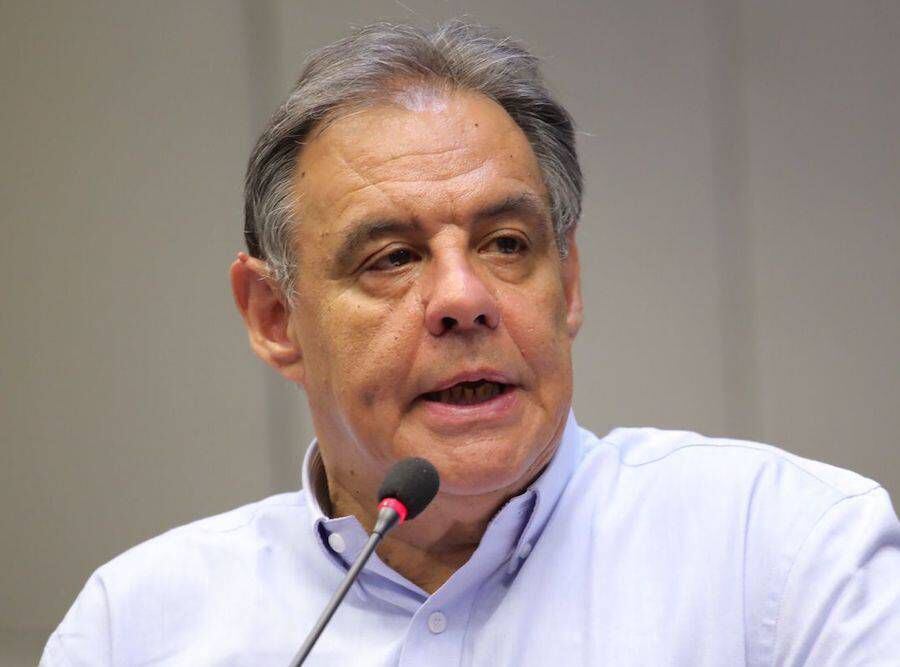 El exsenador Hugo Richer manifestó que, atendiendo la alta cantidad de casos de nepotismo que se expusieron en las últimas semanas, se debe apuntar a una respuesta urgente en consecuencia. Foto: Archivo