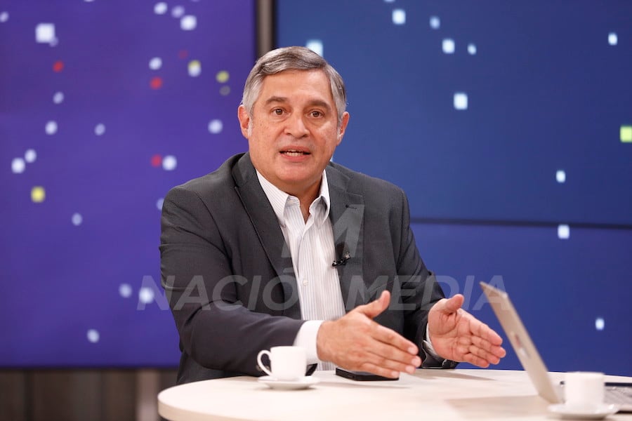 El ministro de Educación, Luis Ramírez, anunció el nuevo concepto de las escuelas públicas del Paraguay. Foto: Archivo/Emilio Bazán