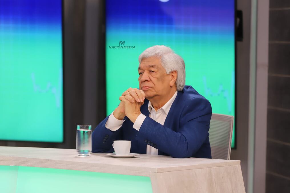 El periiodista y escritor Bernardo Neri Farina dijo que la libertad de prensa en Paraguay no estaba en peligro. Foto: Néstor Soto