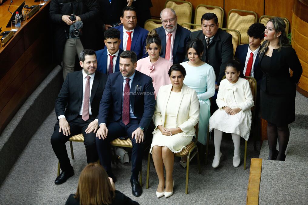 El vicepresidente de la República, Pedro Alliana, y el titular de Diputados, Raúl Latorre, acudieron entre los invitados especiales. Foto: Emilio Bazán