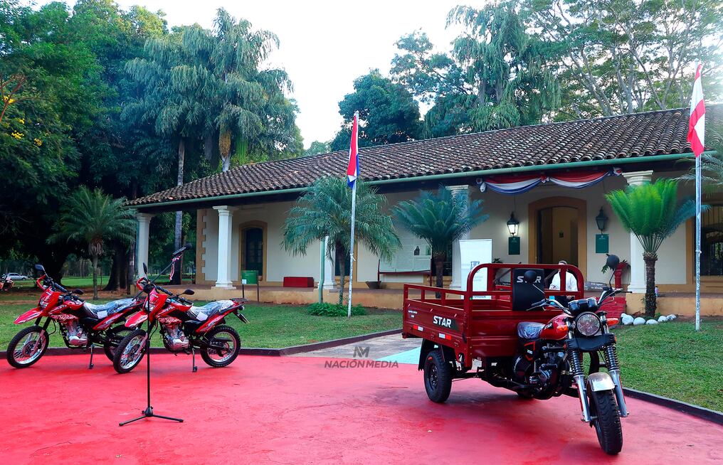 La entrega se realizó con el fin de reforzar la seguridad del predio y optimizar las tareas diarias en cada sector del Jardín Botánico. Foto: Matías Amarilla
