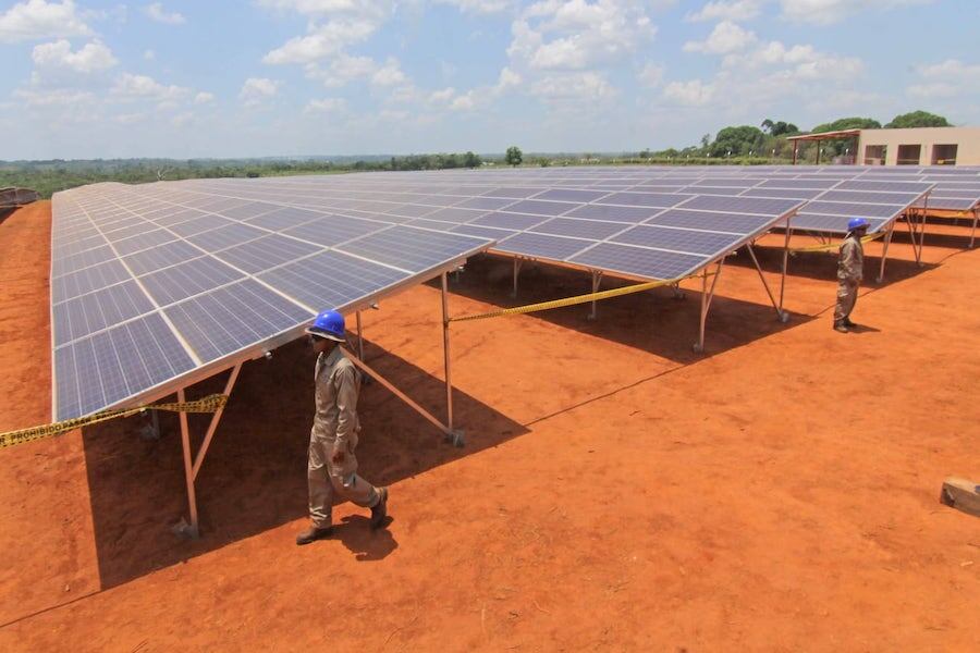 Utilización de la luz solar para la generación de energía es una de las alternativas propuestas.FOTO: ILUSTRATIVA