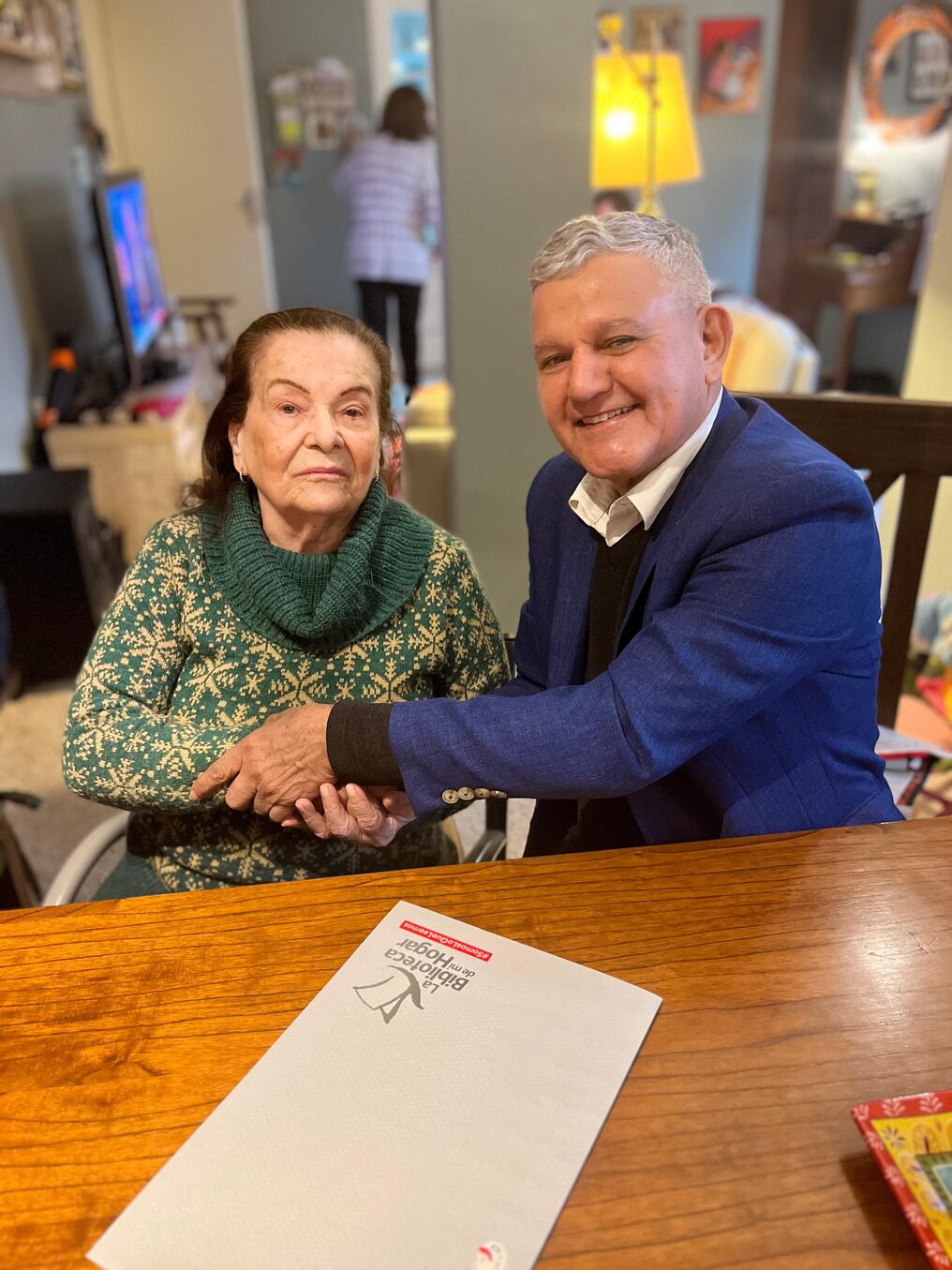 En homenaje al Día del Libro Paraguayo se firmó un importante contrato entre Editorial El Lector y la Fundación Mario Halley Mora. Foto: Gentileza