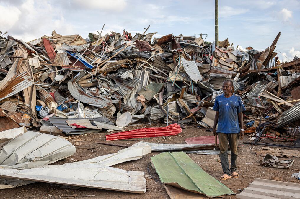 El ciclón más devastador que azotó Mayotte en 90 años causó daños colosales, el 14 de diciembre, en el departamento más pobre de Francia. Foto: Patrick Meinhardt/AFP