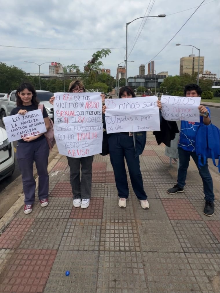 REPAR+ impulsa la campaña, “existir no es abuso”. Foto: Instagram - @reparoficial