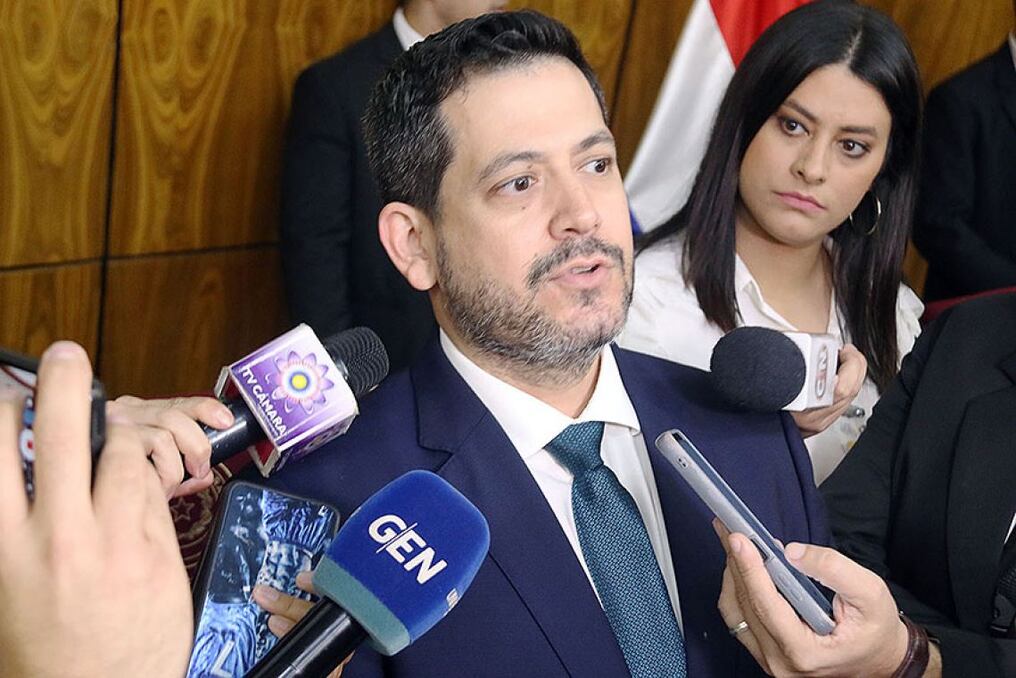 El diputado Raúl Latorre desmintió que desde el oficialismo colorado se analice impulsar una ley de medios. Foto: Gentileza