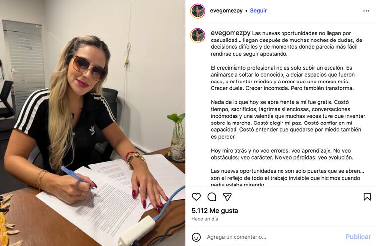 Captura del post de Evelin Gómez, firmando con Palma FM. Foto: Instagram - @evegomezpy