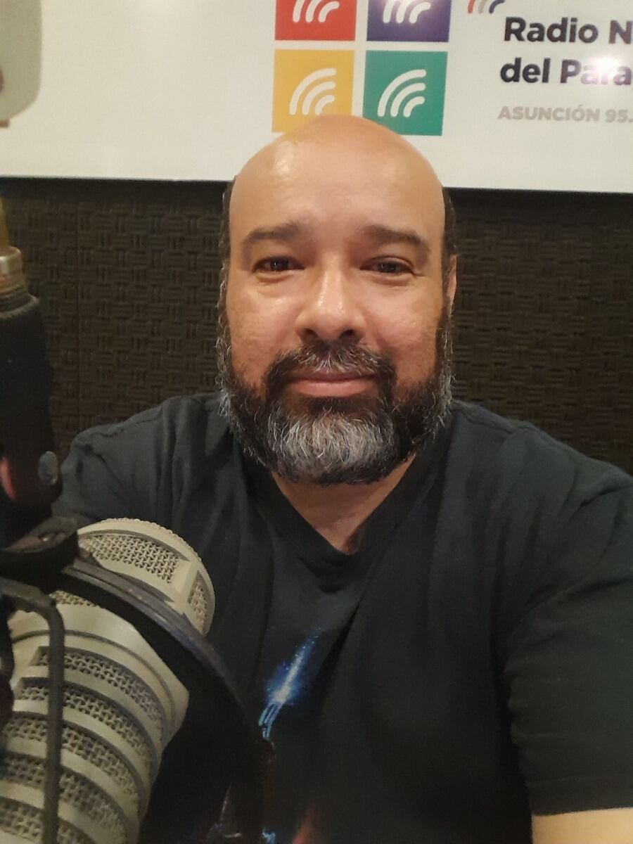 Hugo Dávalos, periodista