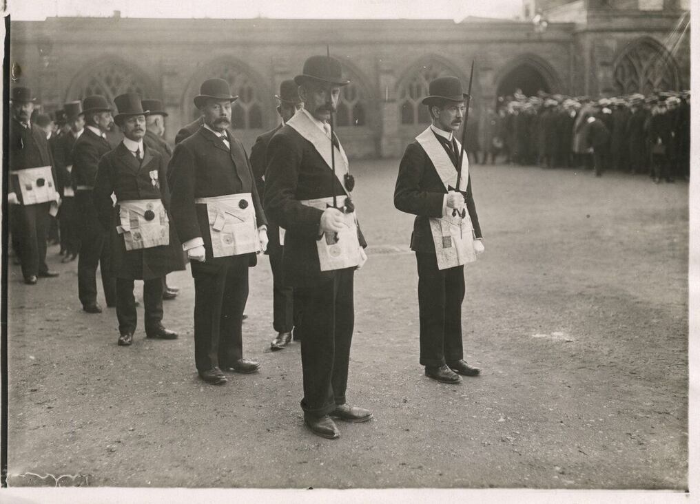 Los masones se mostrarán a la sociedad en el marco de un desfile, vistiendo sus mejores galas, después de 100 años. Foto: Gentileza 