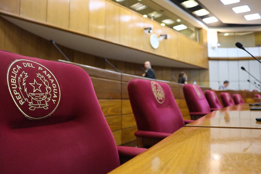 Continúa en cartelera la política del espectáculo