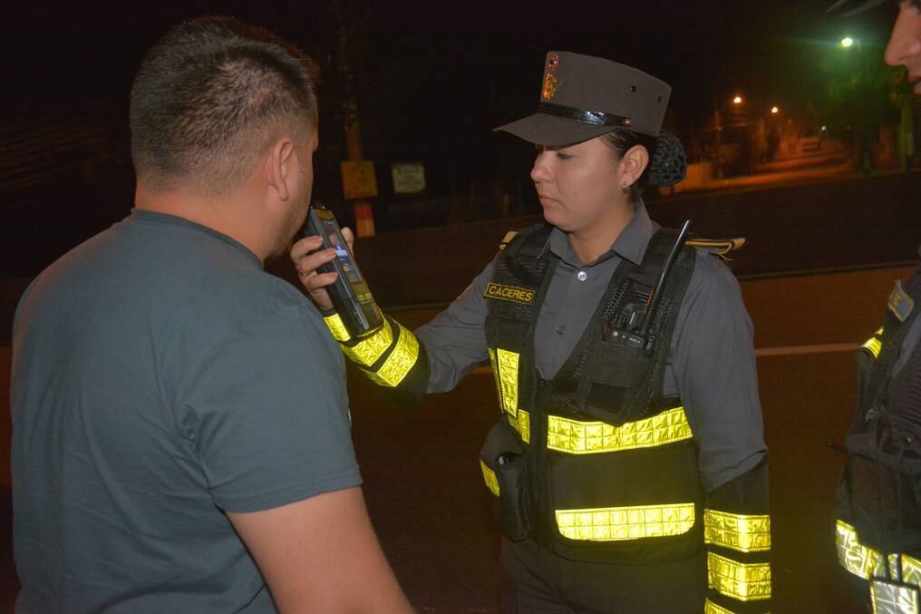 Los controles de alcotest generan controversia dentro de la propia Policía Municipal de Tránsito. Foto: Archivo
