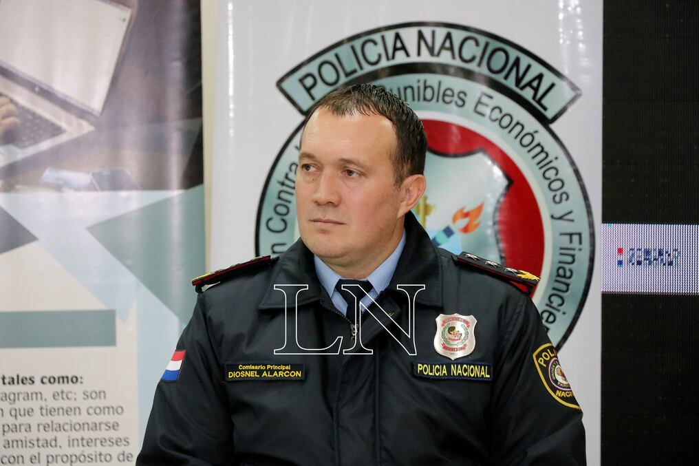 El comisario Diosnel Alarcón, jefe de Cibercrimen de la Policía Nacional afirmó que generalmente en los conciertos se denuncian entre 10 a 15 robos de celulares de alta gama. Foto: Nadia Monges