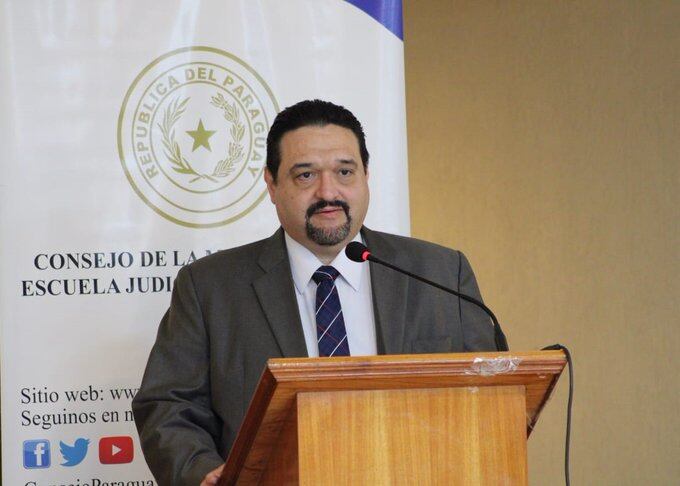 Varias instituciones homenajearon al fallecido miembro del Tribunal de Cuentas, Primera Sala. Foto: Gentileza
