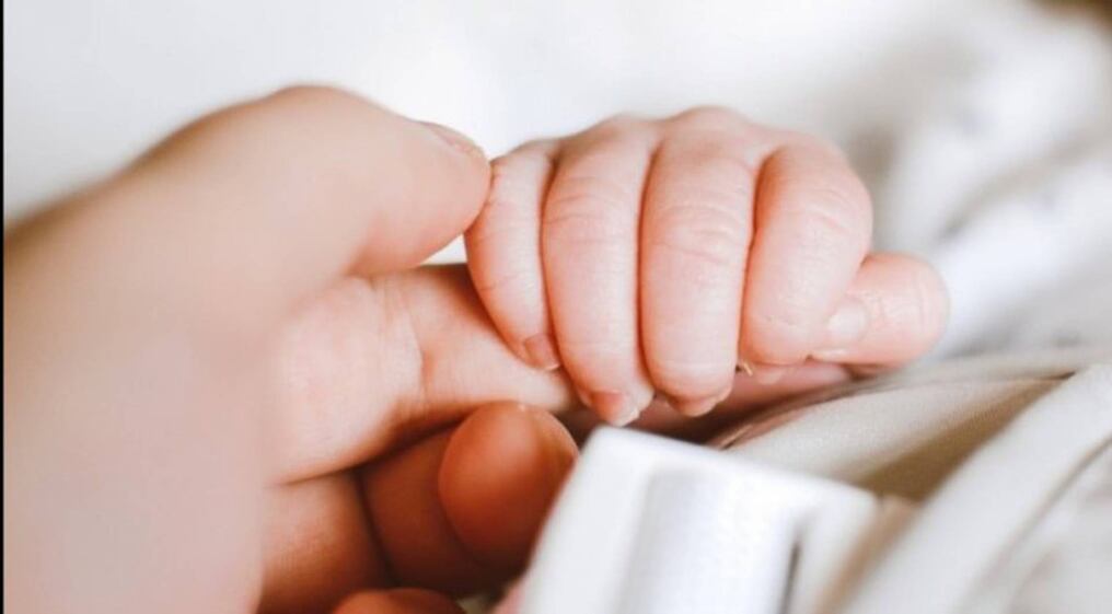 Milagros de Jesús, la niña recién nacida considerada por su familia como un milagro por haber dado señales de vida luego de haber sido declarada muerta, falleció en la noche de ayer viernes tras resistir 7 días. Foto: Ilustrativa